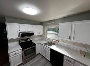 253A Lexington St Floor 2, Woburn, MA 01801