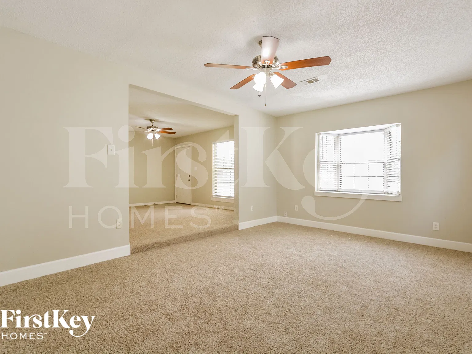 3 bed, 2.0 bath, 1234 sqft, $2,195 — Photo 3