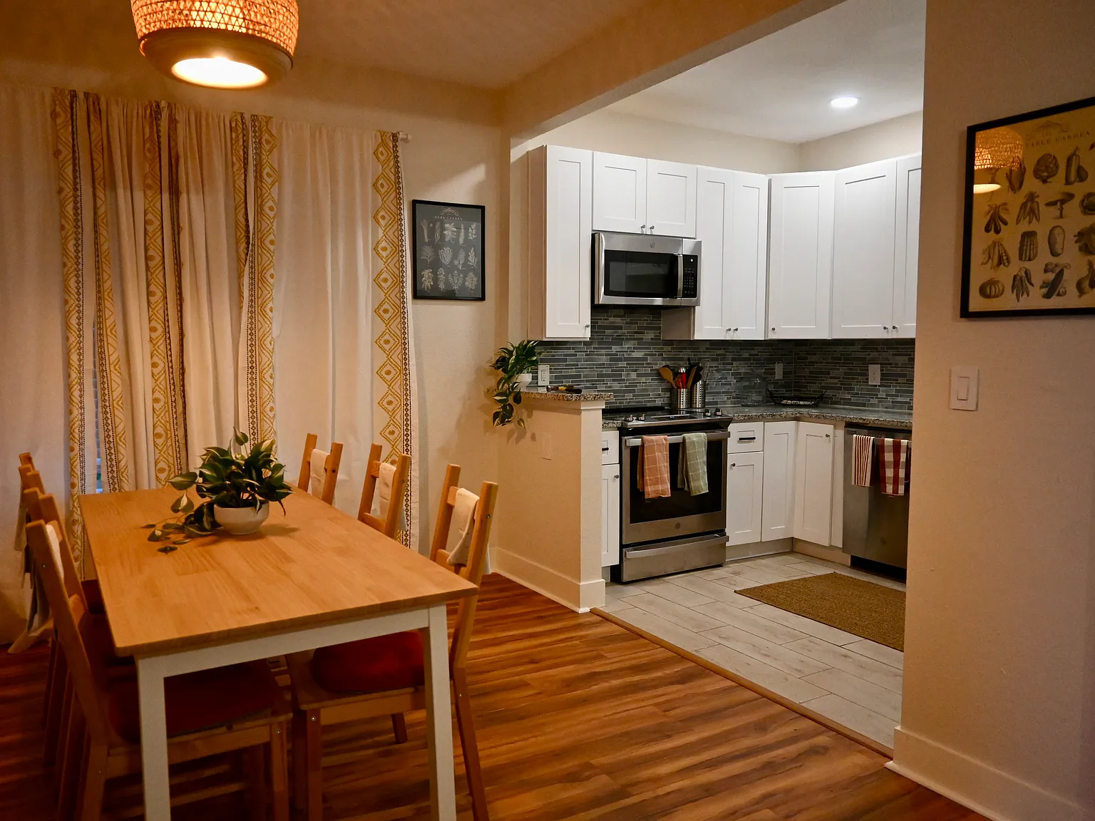 2 bed, 1092 sqft, $1,950 — Photo 4