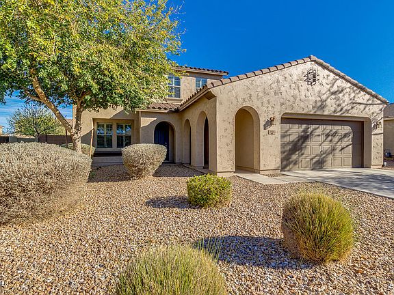 2nd image of 3424 E Grand Canyon Dr