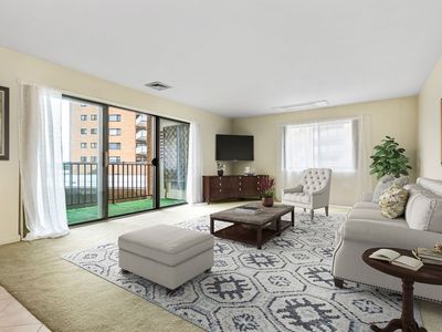 295 Lynn Shore Dr APT 104, Lynn, MA, 01902