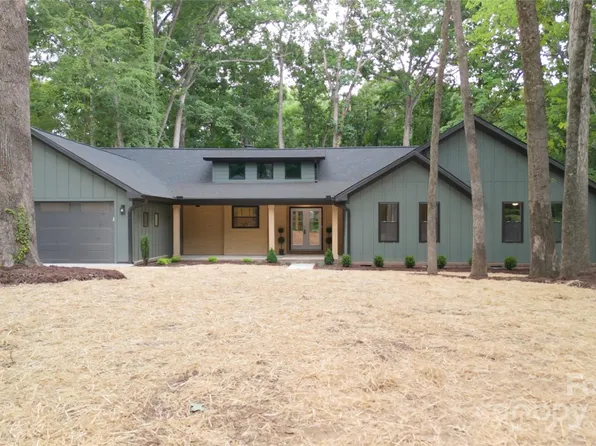 1909 Carmel Ridge Rd, Charlotte, NC 28226