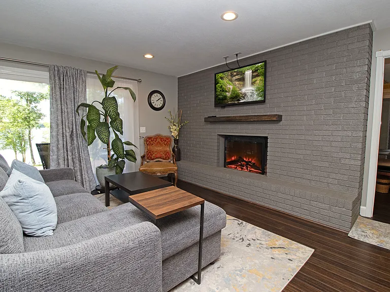 3935 Donnelly Dr NW — Photo 14