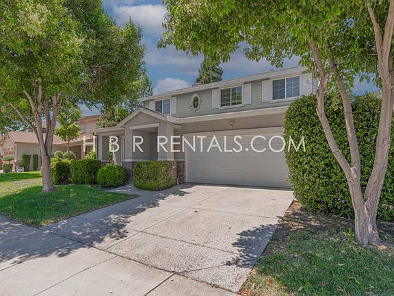 2nd image of 483 Summer Ln