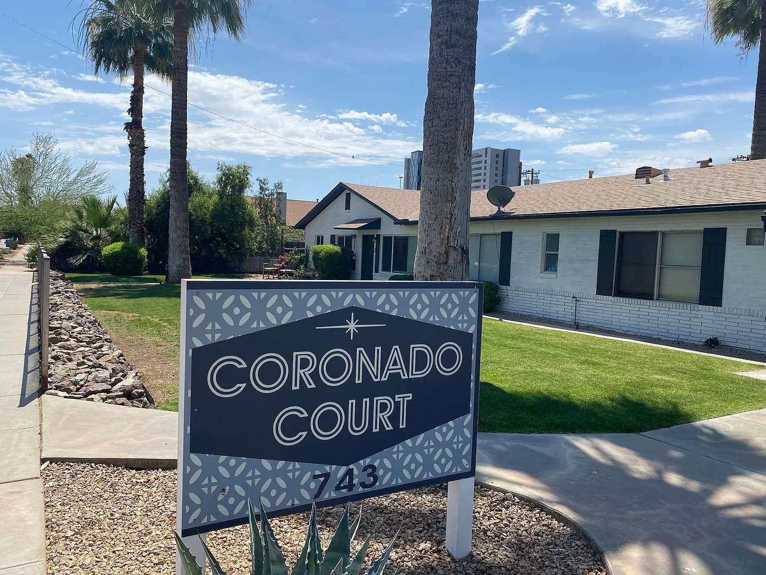 Coronado Court Apartment Homes — Photo 2