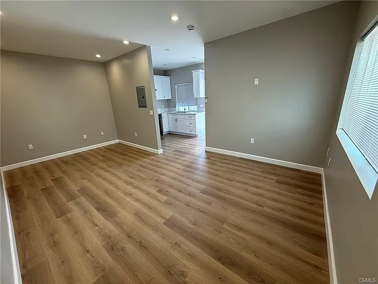 6246 Tujunga Ave — Photo 4
