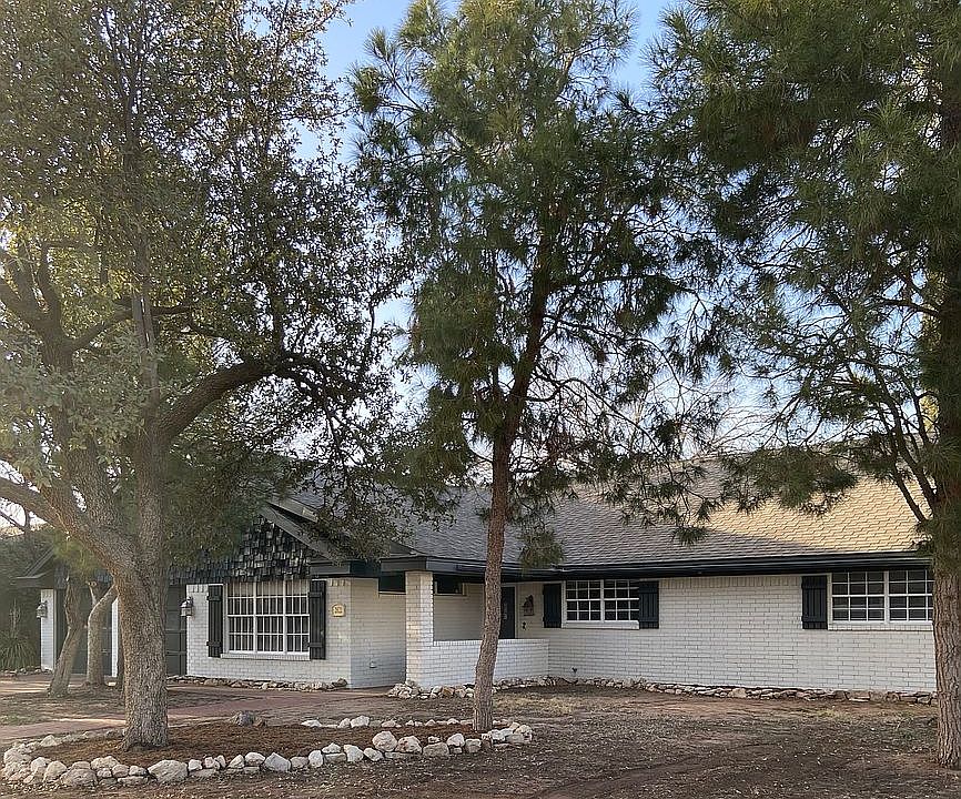 1st image of 2822 Fannin Ave