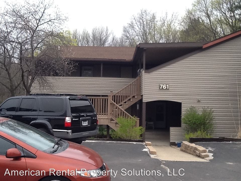 2nd image of 761 E Waterloo Rd APT B