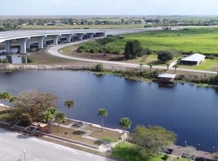 1109 River Rd, Moore Haven, FL 33471