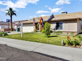 142 W Villa Rita Dr, Phoenix, AZ 85023