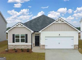 8588 Seabiscuit Rd, Lithonia, GA 30058