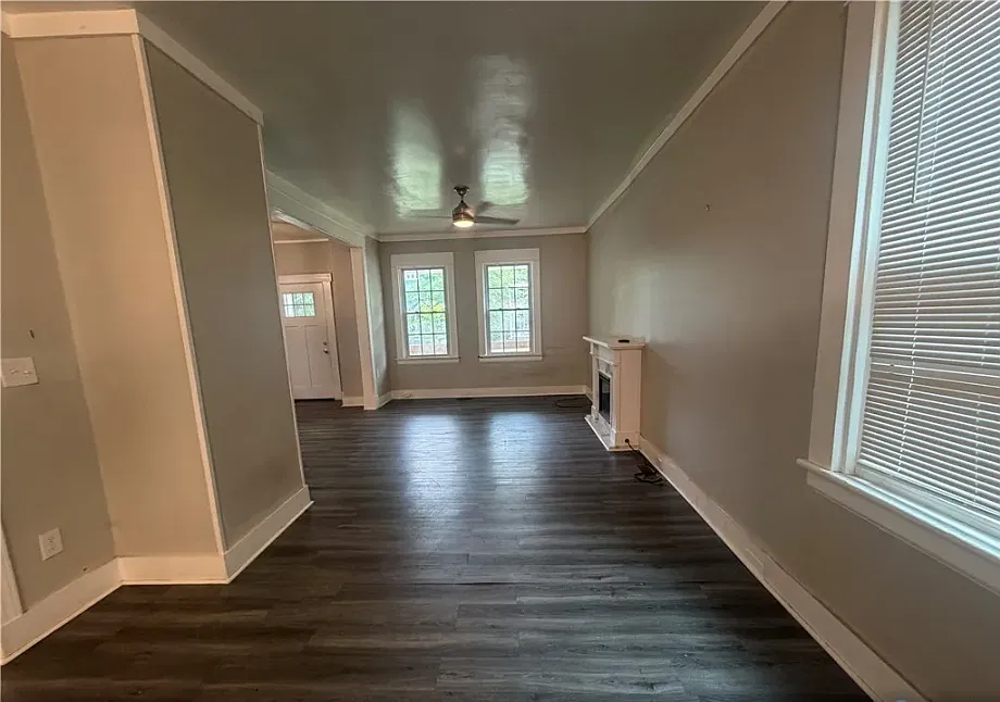 4 bed, 1776 sqft, $2,300 — Photo 4