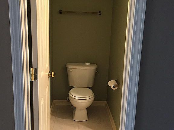 Downstairs bathroom 