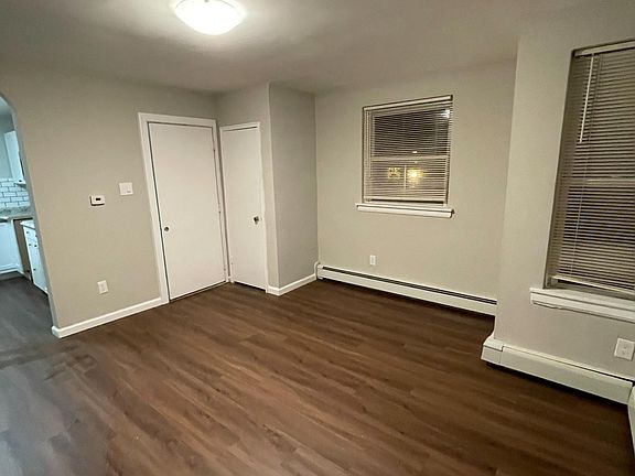 5th image of 539 Glenview St Floor 1