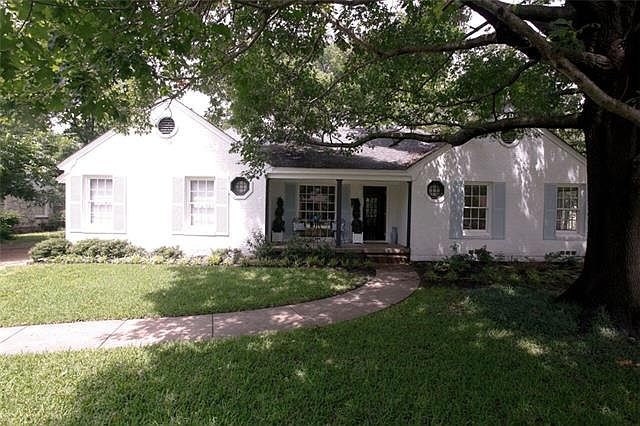 1st image of 1422 Tranquilla Dr