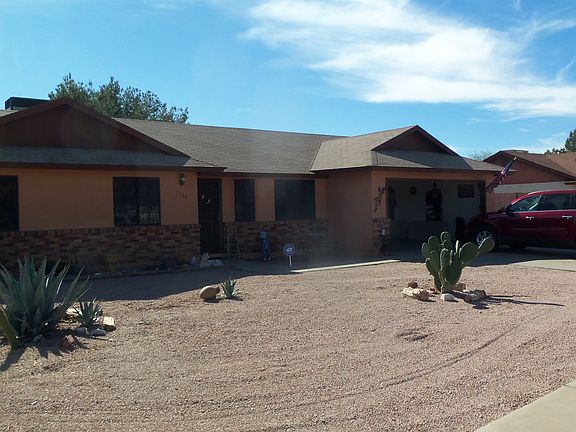 2nd image of 5525 E Carmel Ave