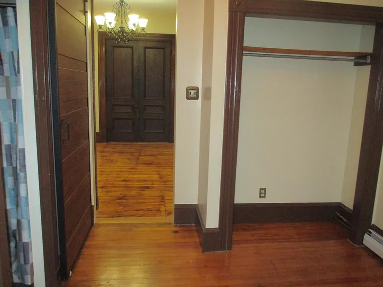 Madison St — Photo 10