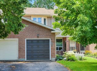 244 Huntersfield Dr, Ottawa, ON K1T 3M5