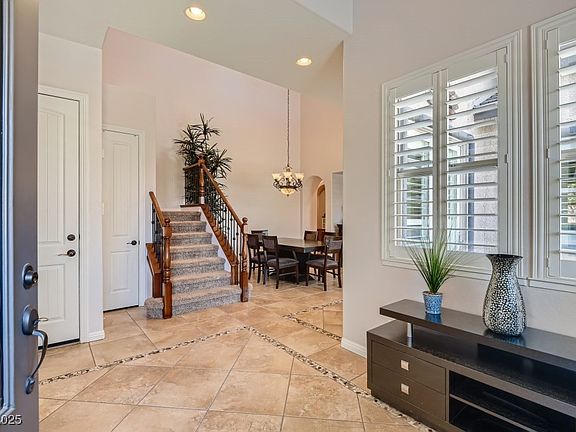 5th image of 1041 Baronet Dr