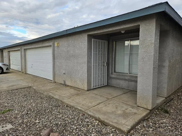 813 Gemstone Ave APT 3, Bullhead City, AZ 86442
