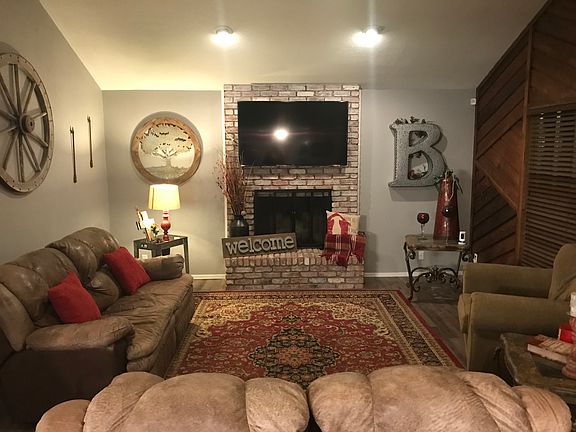 2nd image of 2418 Franklin Dr