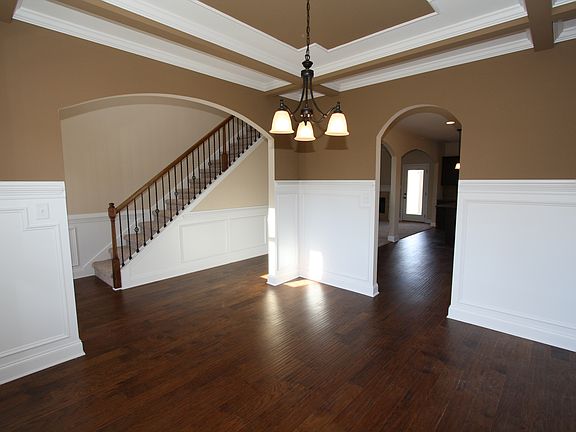 2nd image of 759 Sturdivant Dr