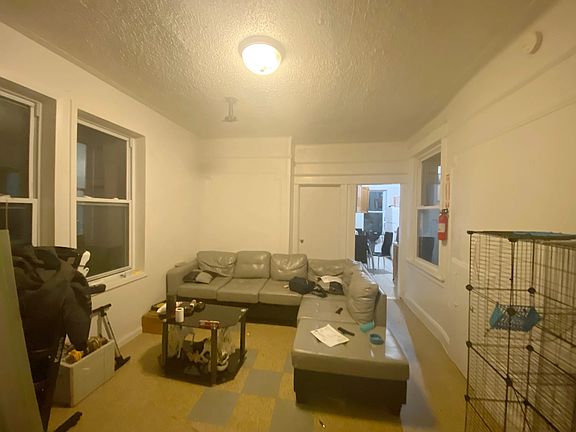 3rd image of 3214 105th St