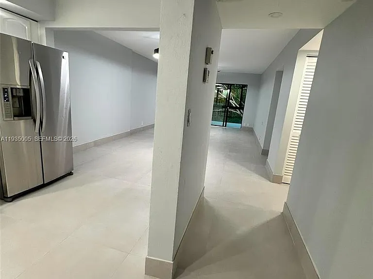 9440 SW 8th St #402 — Photo 11