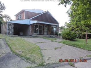 937 Lee St, Saint Albans, WV 25177