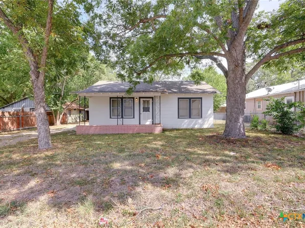 815 Pecan St, Seguin, TX 78155