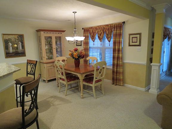 3rd image of 316 Savannah Ct
