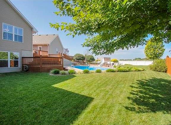 Meticulously Maintained Outdoor Living