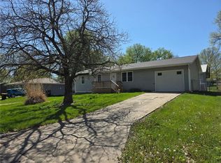 606 S Catalpa St, Savannah, MO 64485
