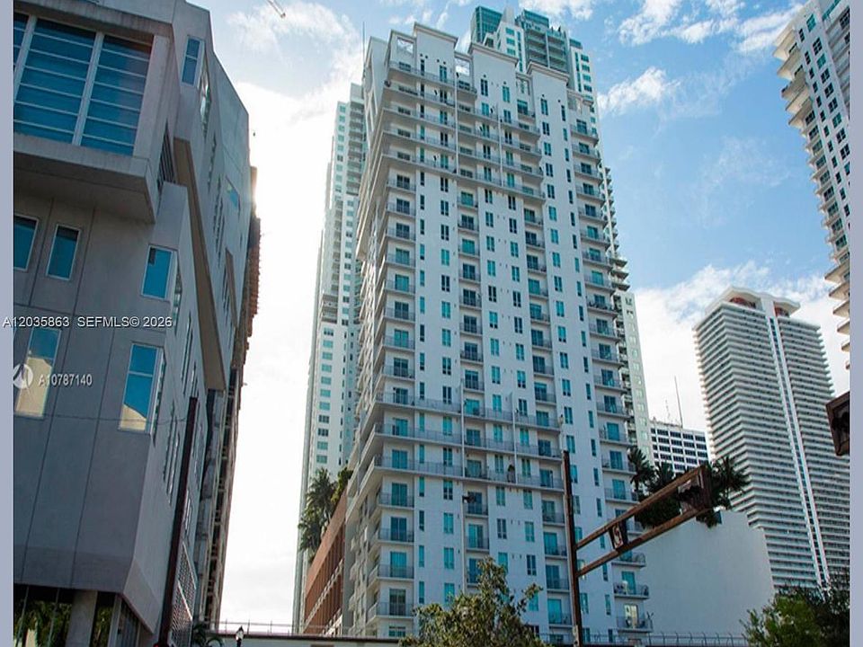 2nd image of 234 NE 3rd St APT 1506