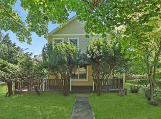 67 S Middletown Rd, Pearl River, NY 10965