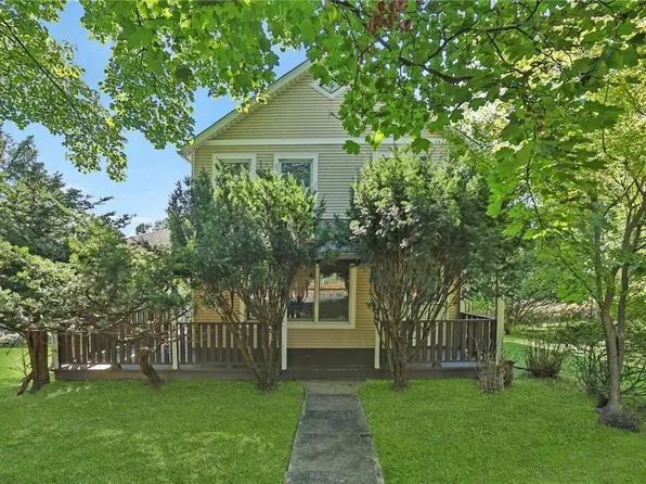 67 S Middletown Road, Pearl River, NY 10965