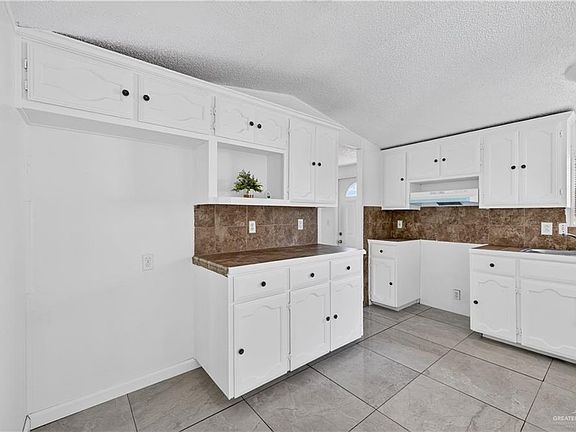 5th image of 617 Evergreen Ave