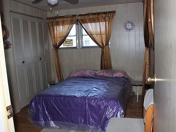 5th image of 45 Belle Tower Ave