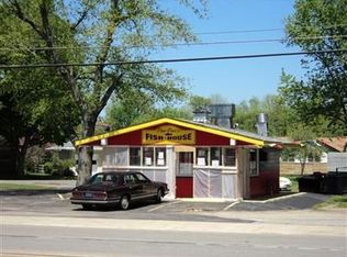 1255 Pipestone Rd, Benton Harbor, MI 49022