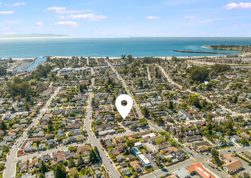 1122 Seabright Ave Santa Cruz CA 95062 Zillow