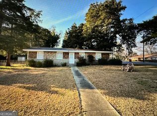 5859 8th Ave, Eastman, GA 31023