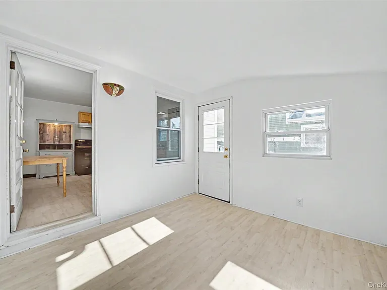 15 Forge Hill Rd — Photo 12