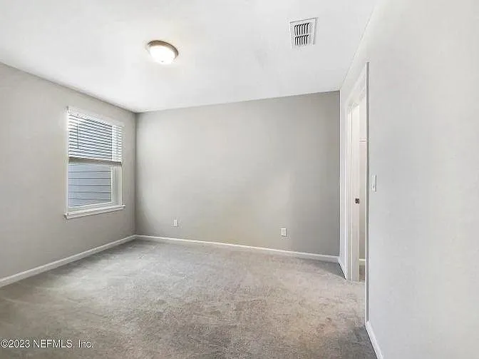 11247 Minnetta Ct — Photo 4
