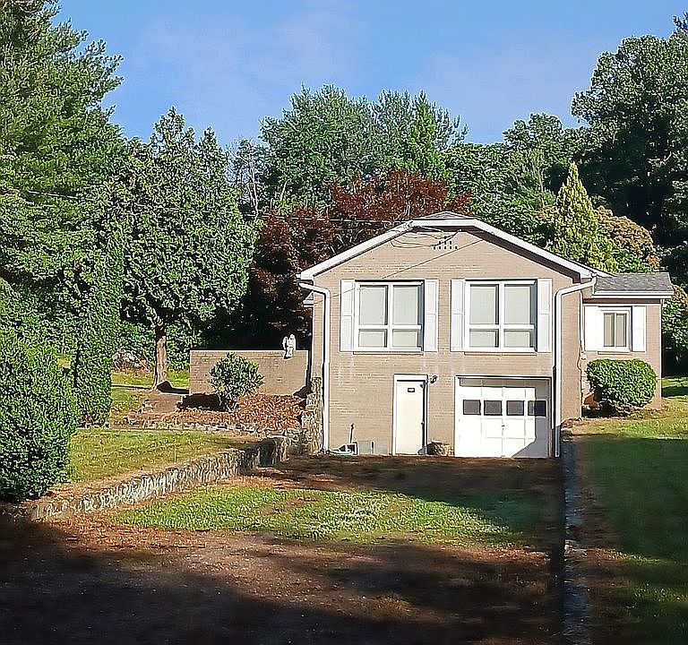 1st image of 14 Daniel Rd