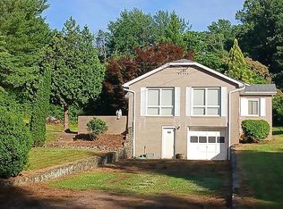 14 Daniel Rd, Asheville, NC 28806