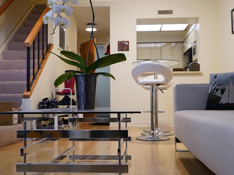 1st image of 101 Lombard St APT 18E