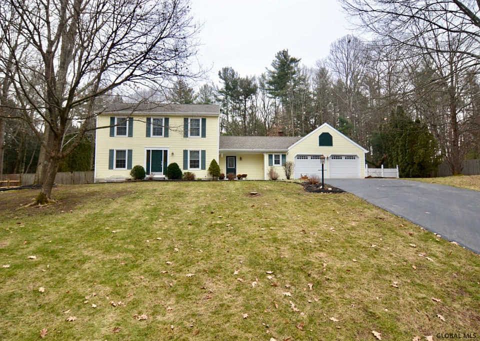 1st image of 24 Castleberry Dr