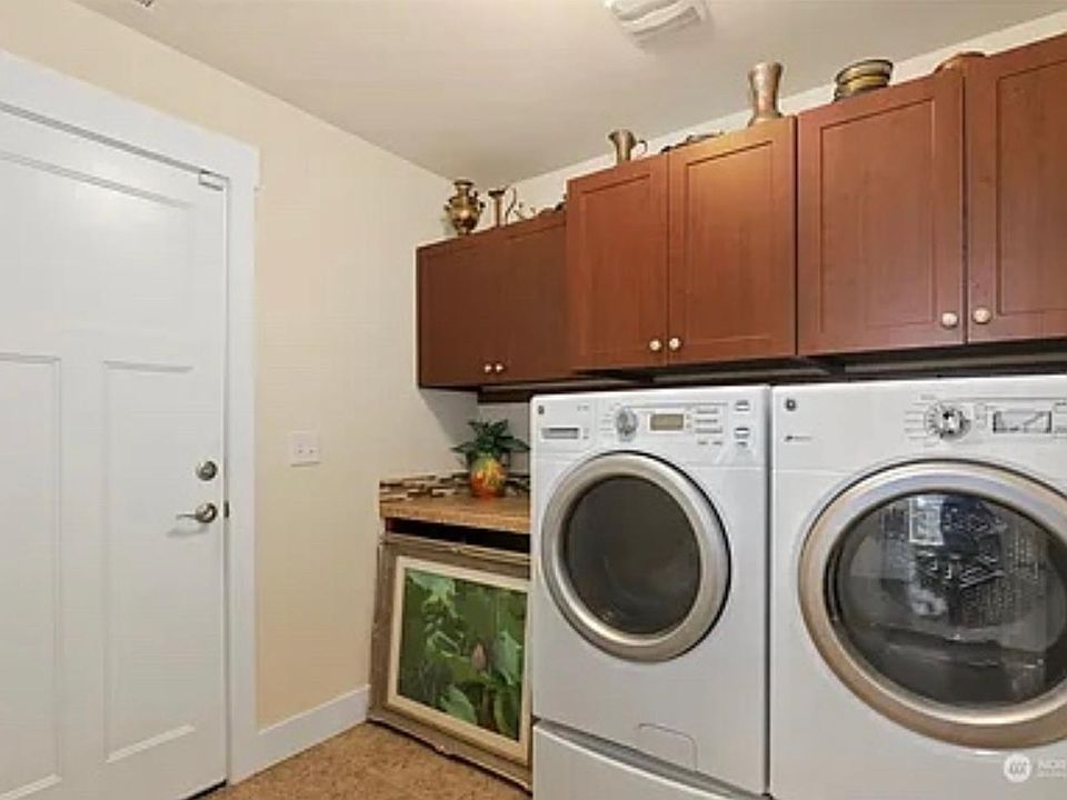 1st image of 7176 Tobermory Cir SW