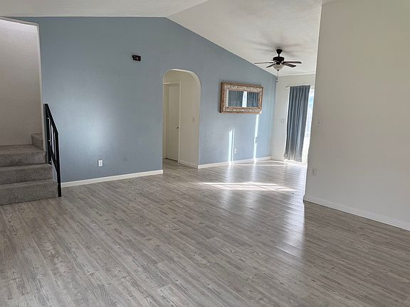 3rd image of 600 Monte Vista Way