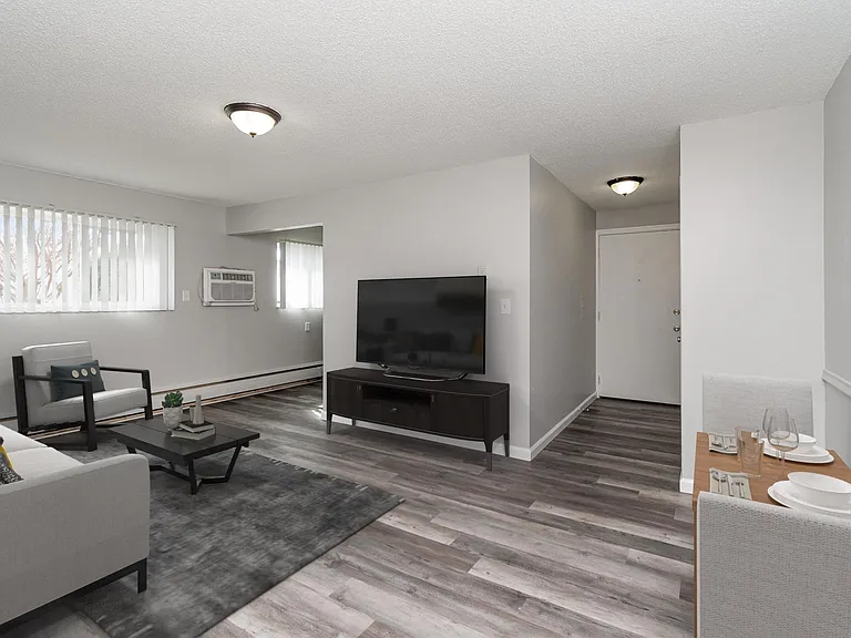 The Heights Apartments — Photo 13
